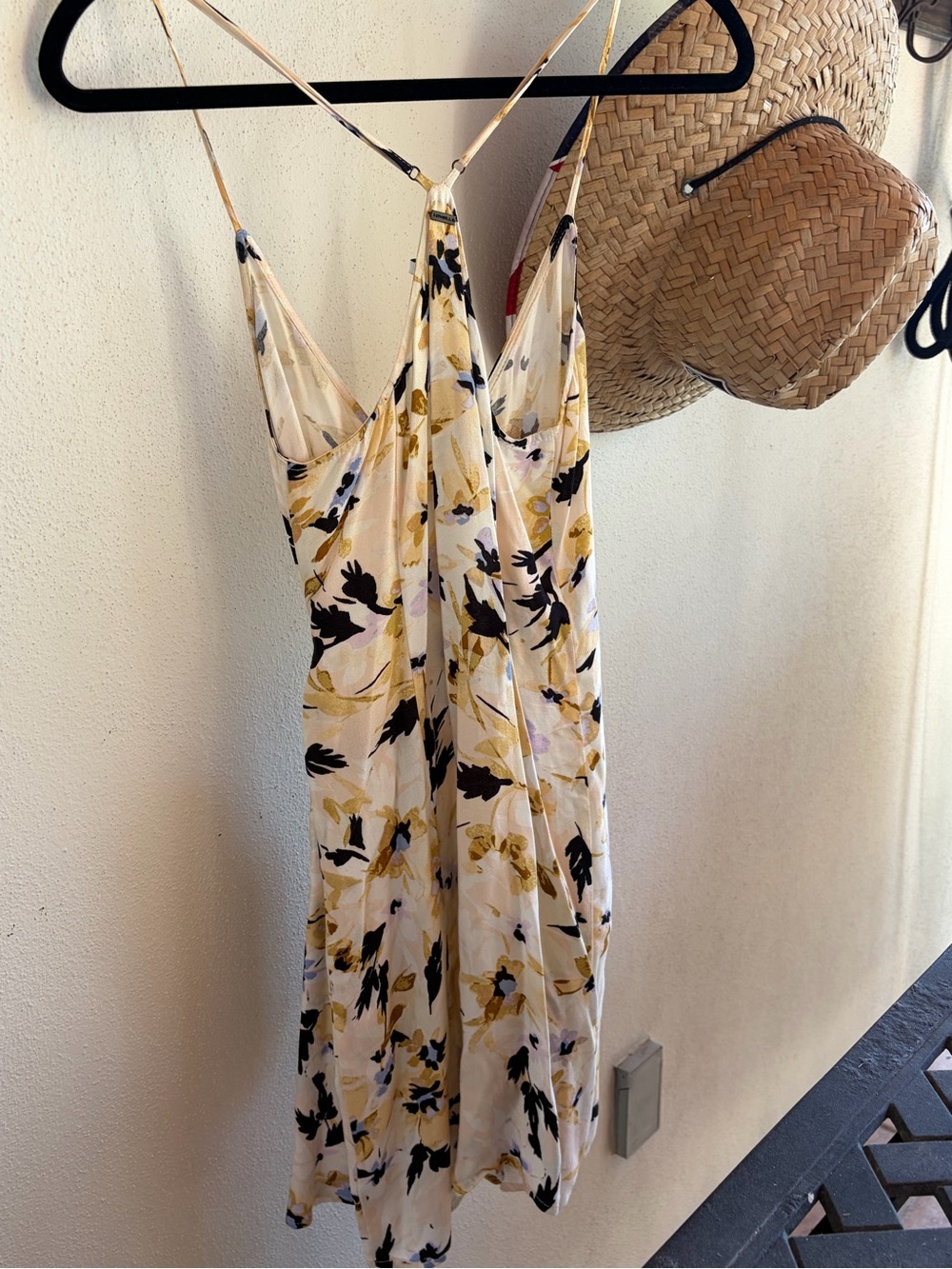 OโNeill Floral Wrap Dress Womenโs Size Small